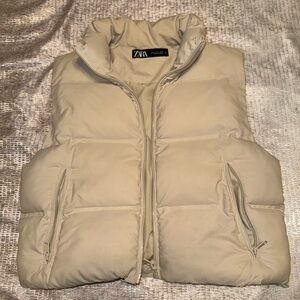Zara Beige Puffer Vest